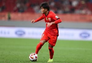望岳新闻：国足名单继续年轻化 蒯纪闻入选可谓众望所归